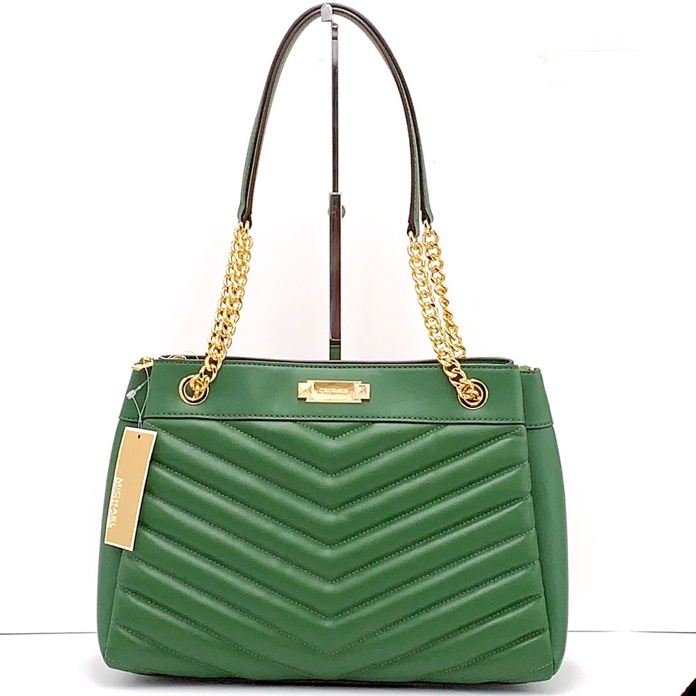 MICHAEL KORS
Whitney Medium Chain Shoulder Quilted Tote Bag Fern Green color - Picture 2 of 16